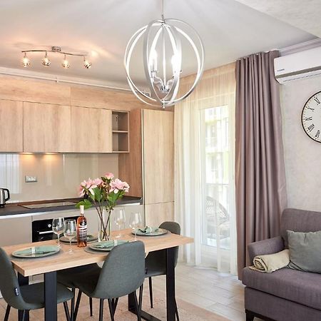 Berlin Luxury Apartment Spa N Pool Beach Resort Năvodari Екстериор снимка