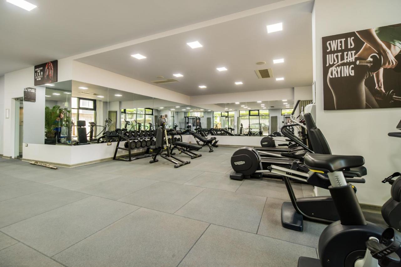 Berlin Luxury Apartment Spa N Pool Beach Resort Năvodari Екстериор снимка