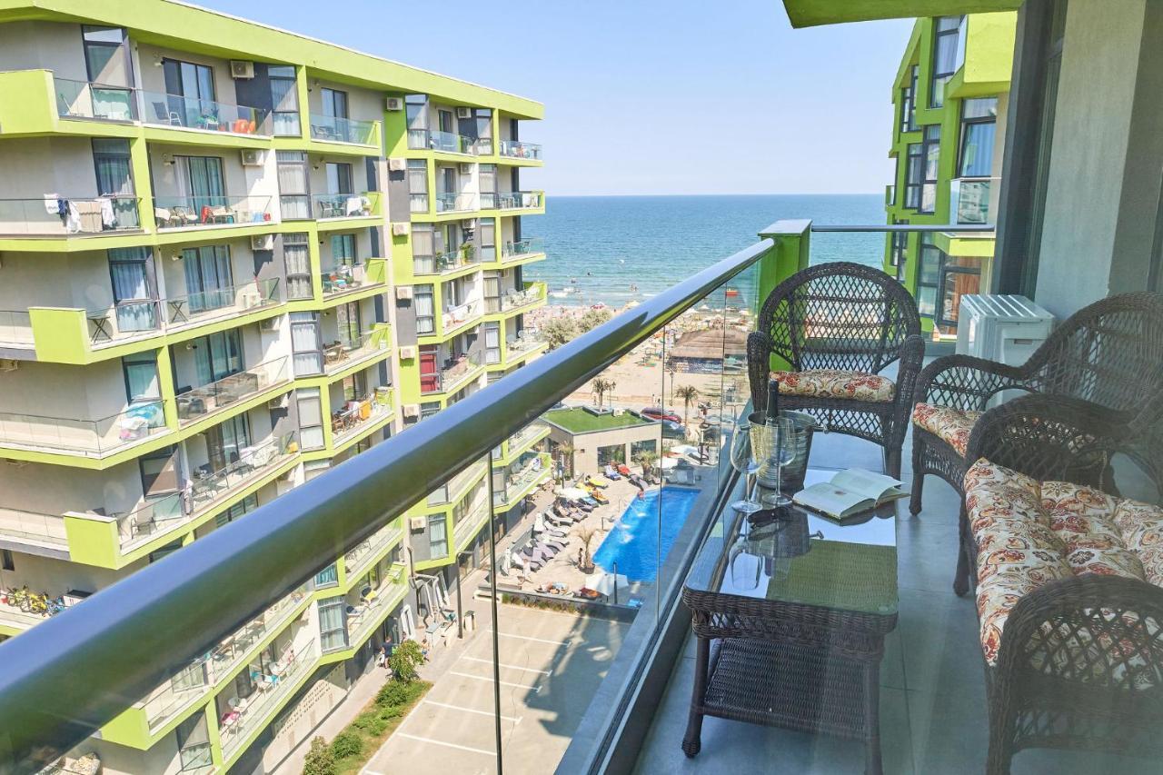 Berlin Luxury Apartment Spa N Pool Beach Resort Năvodari Екстериор снимка