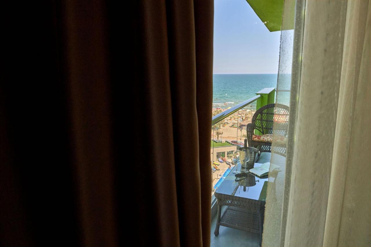 Berlin Luxury Apartment Spa N Pool Beach Resort Năvodari Екстериор снимка