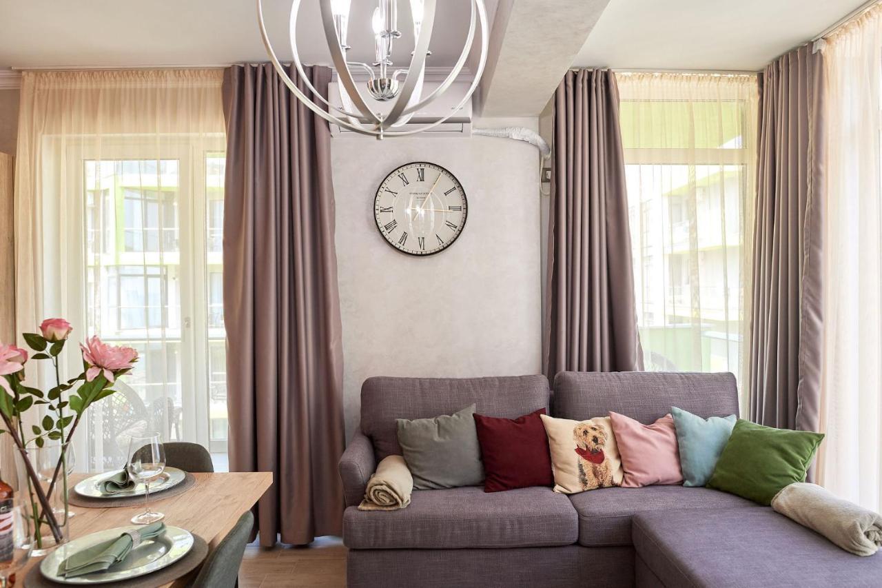 Berlin Luxury Apartment Spa N Pool Beach Resort Năvodari Екстериор снимка